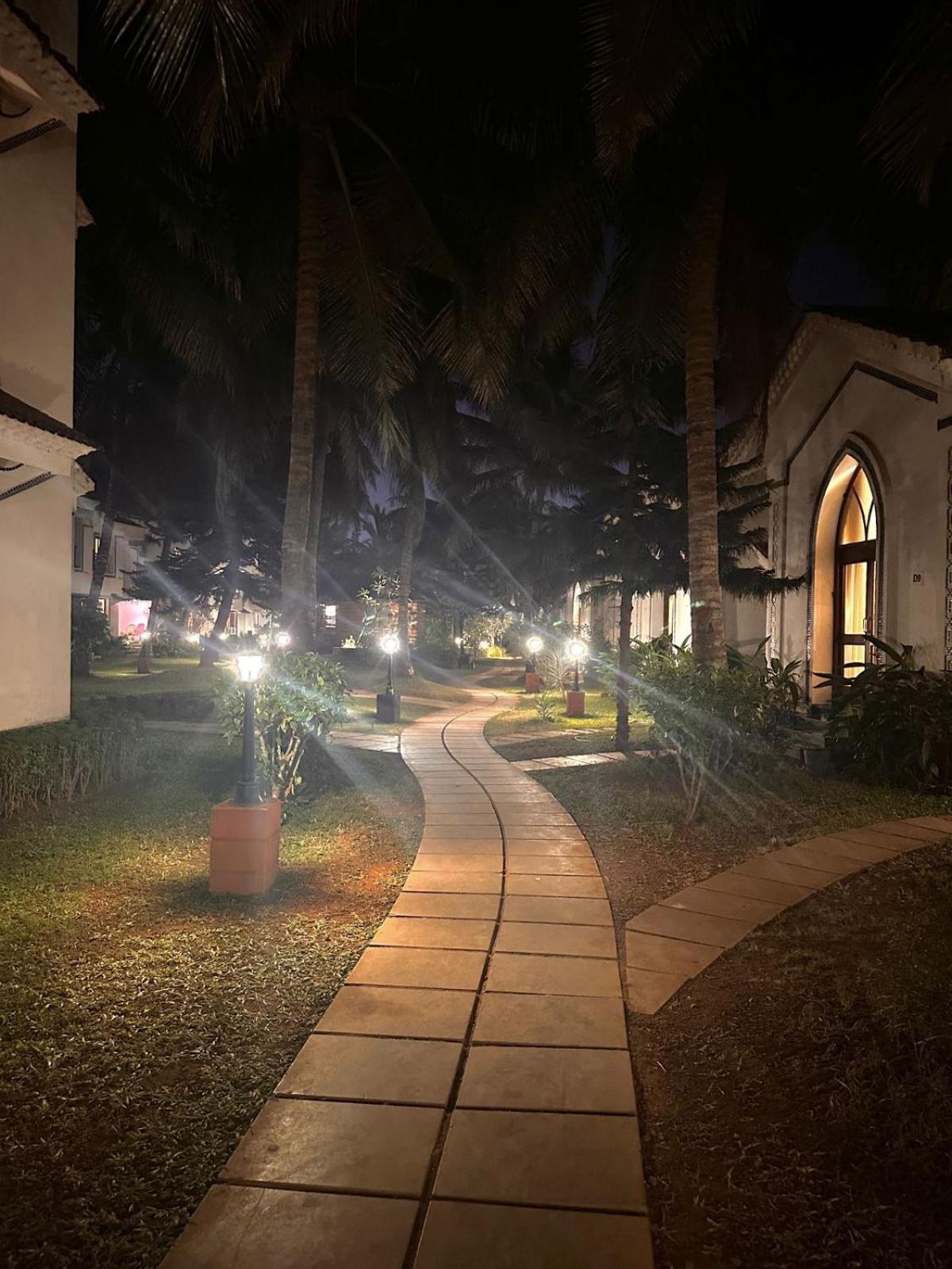 Riviera Hermitage Arpora Buitenkant foto
